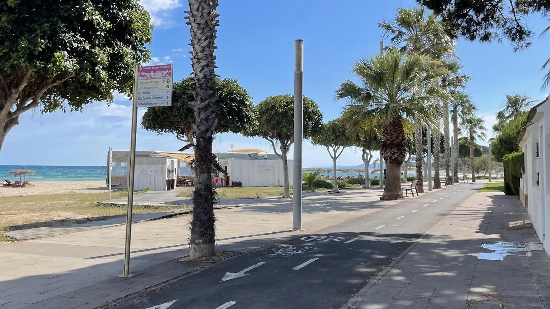 Casa Adosada Cerca Del Mar Con Solarium Y Patio, Ideal Para Vacaciones En Cambrils - Es-9-173 Semesterbostad